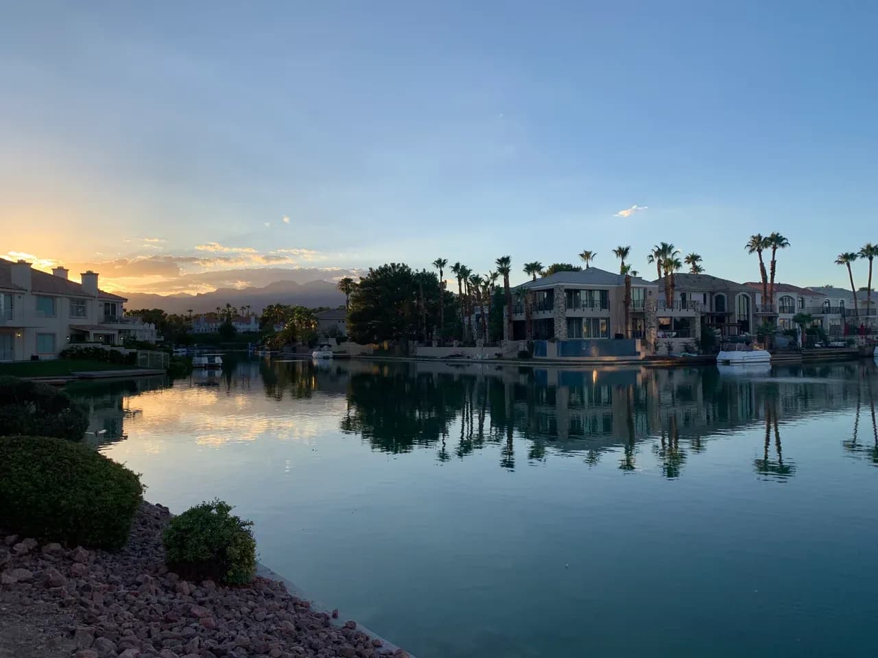 The Lakes, NV