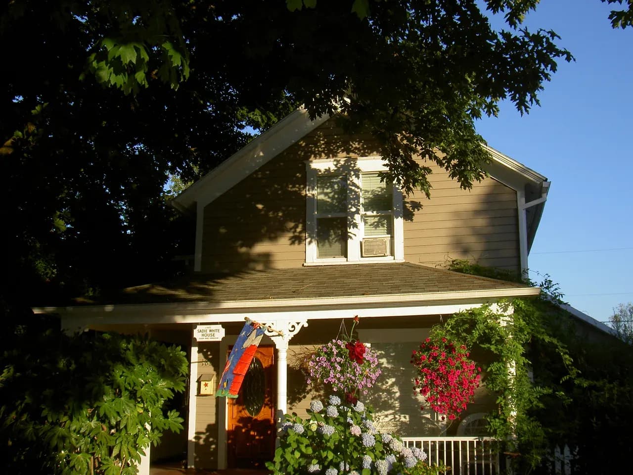 West Linn, WA