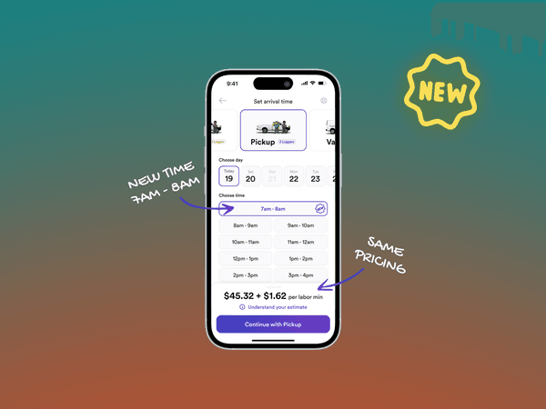 A visual of how to book a move with a 7:00–8:00am arrival window in the Lugg app.